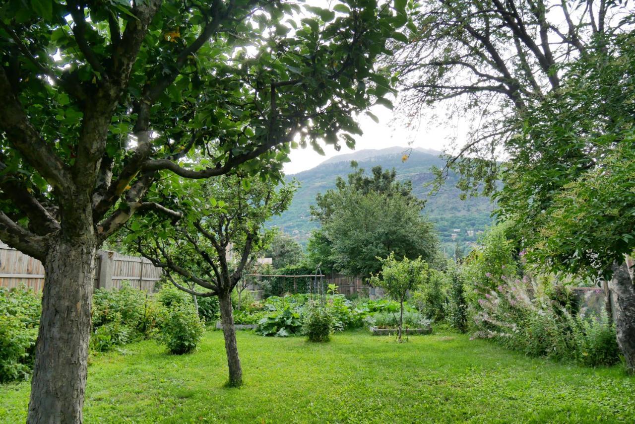 Nid Douillet Briancon Bed and Breakfast Exterior foto
